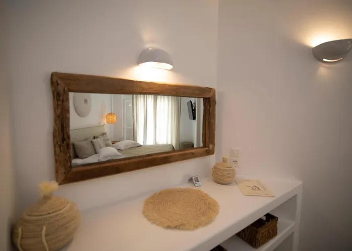 Nymfes Kamares (Sifnos)