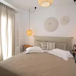 Nymfes Hotel 3*