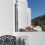 Nymfes Hotel 3*
