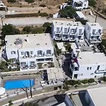 Nymfes Hotel 3*