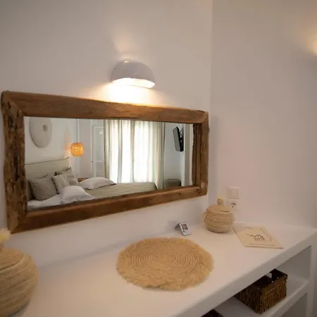 Nymfes Kamares (Sifnos)