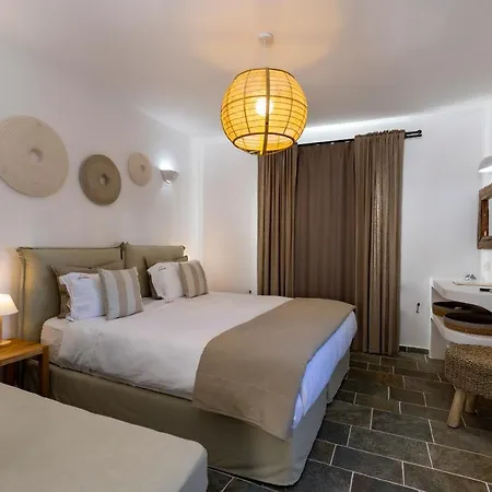 Nymfes Hotel