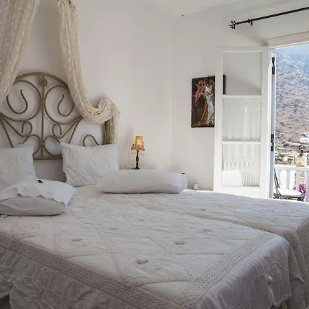 Nymfes Hotel Kamares (Sifnos)