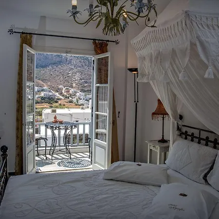 Hotell Nymfes 3*
