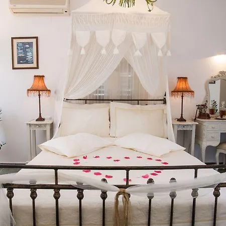 Hotell Nymfes 3*