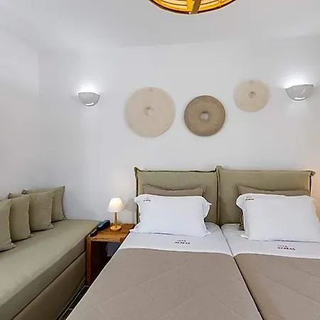 Nymfes Hotel