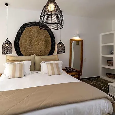 Nymfes Hotel