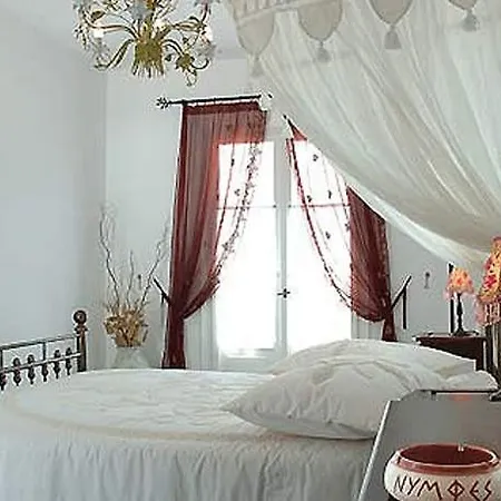 Nymfes Hotel