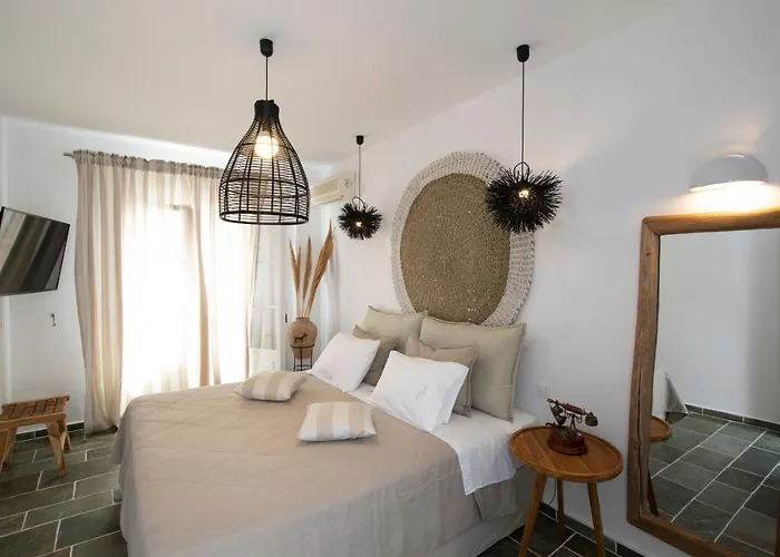 尼姆菲斯酒店 3* 卡马莱